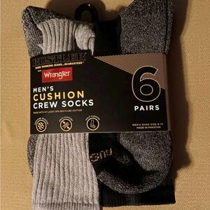 NWT 5 packs ofWrangler Men's Cushion Crew Socks - Black and Gray sizes 6-12